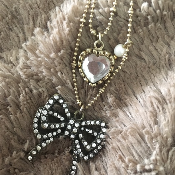 SOLD Betsey Johnson Bow Crystal Necklace - Picture 2 of 2
